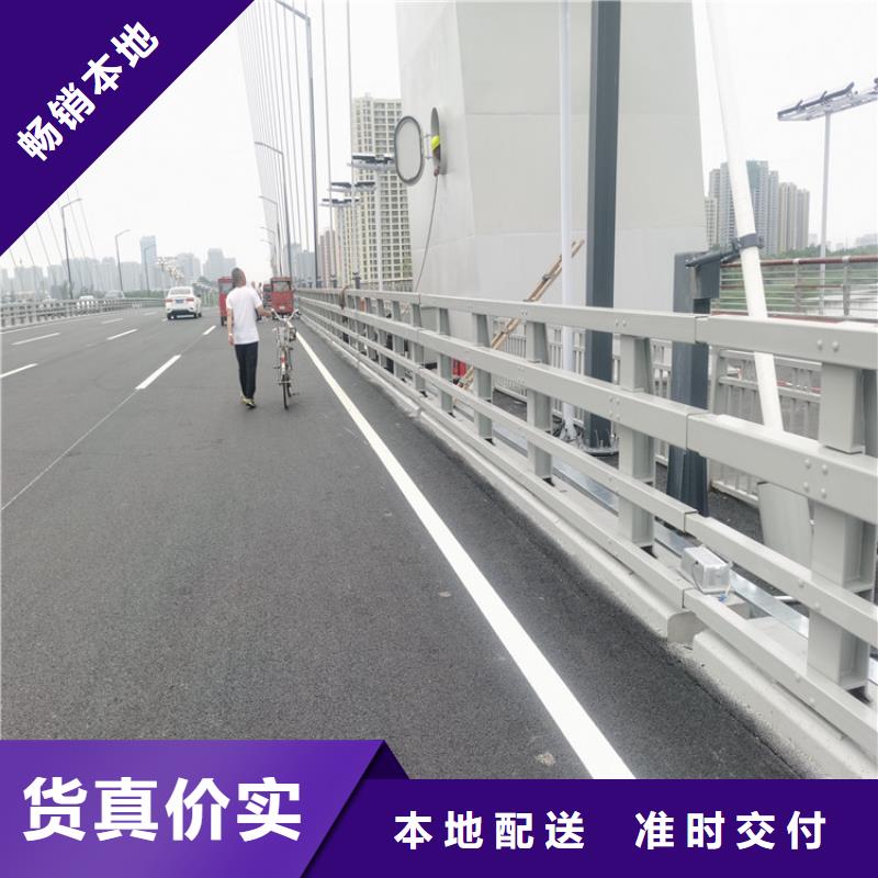 公路复合管栏杆纯手工焊接焊接严谨