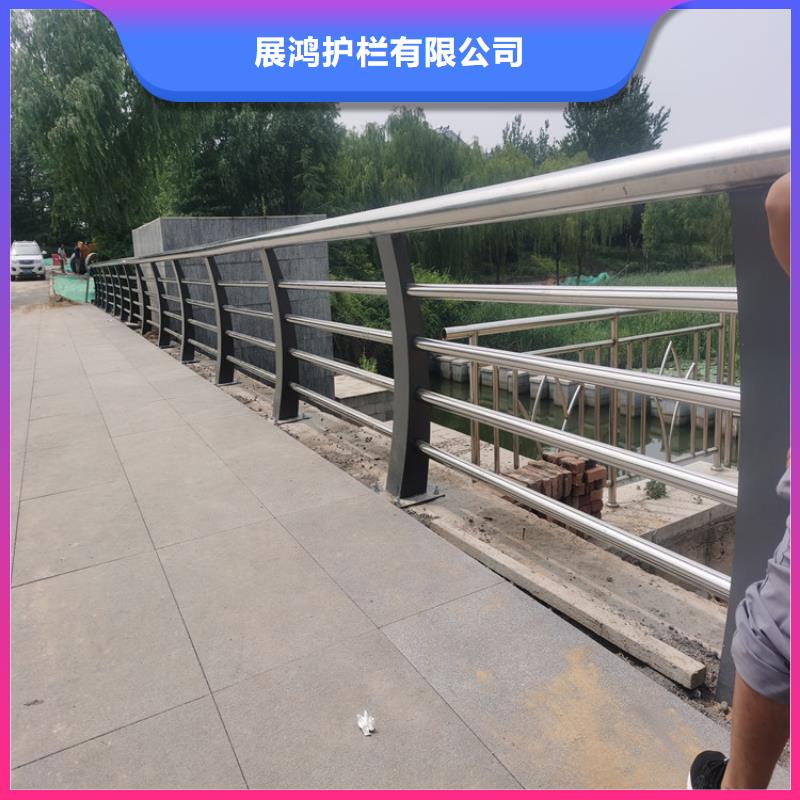 复合管公路护栏防护性能好