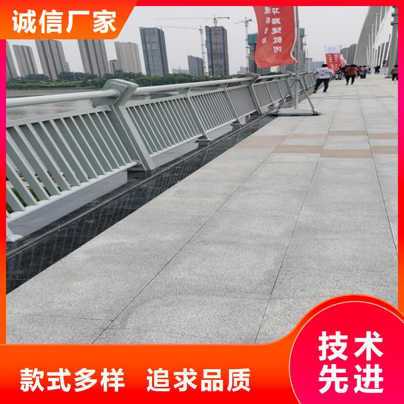 公路复合管栏杆纯手工焊接焊接严谨