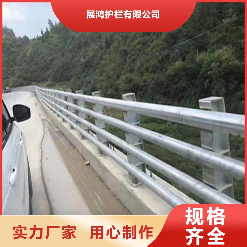 造型新颖的河道灯光防撞护栏