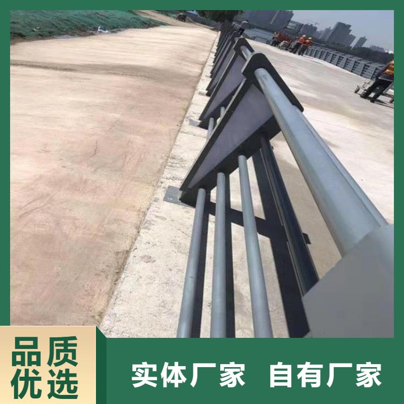 锌钢桥梁防撞护栏整体稳定性十足