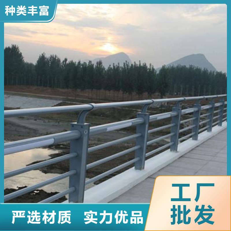 公路灯光护栏还是我们品质好