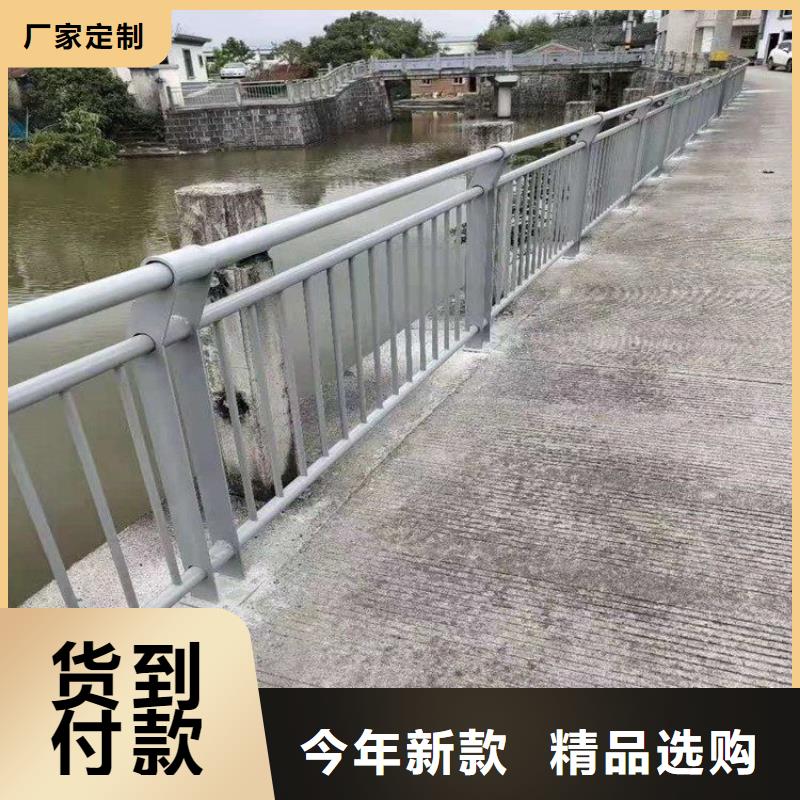 桥梁人行道路护栏厂绿洲金属带灯箱立柱定做