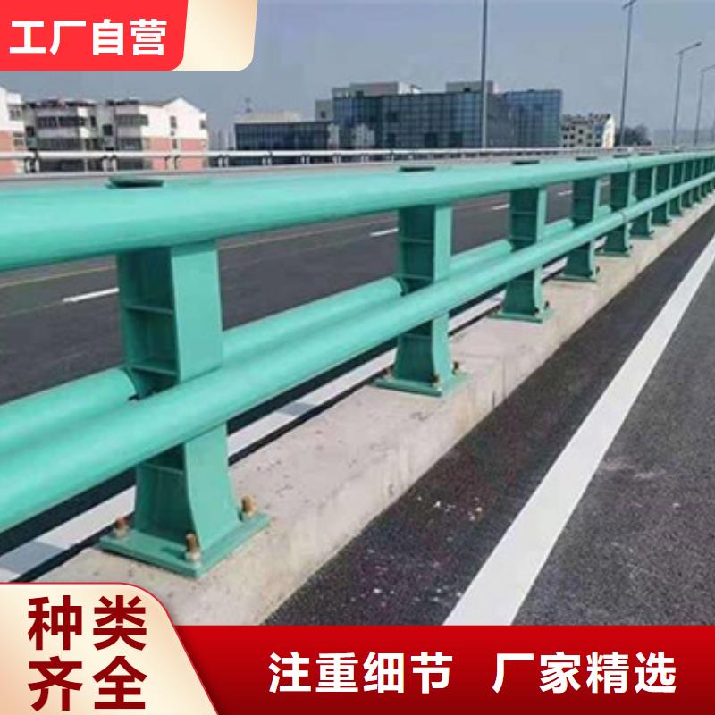 公路防撞护栏实体厂家来厂考察